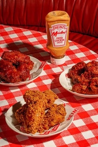 Collaboration Fried Chicken Sauces Image 3