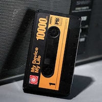 Cassette-Style Smartphone Chargers Image 3