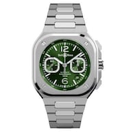 Green-Tinted Luxury Watches Image 3