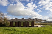Pyramidal Roof Steel-Framed Homes Image 2