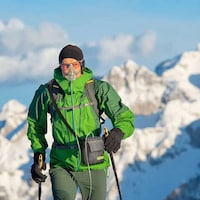 Mini Mountaineering Oxygen Generators Image 1