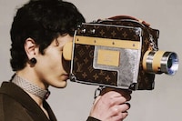 Luxury Handheld Camera Bags Image 1