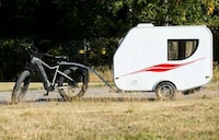 Solo Cyclist Camping Trailers Image 1