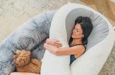 Cuddly Body-Conforming Pillows