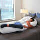 Cuddly Body-Conforming Pillows Image 2