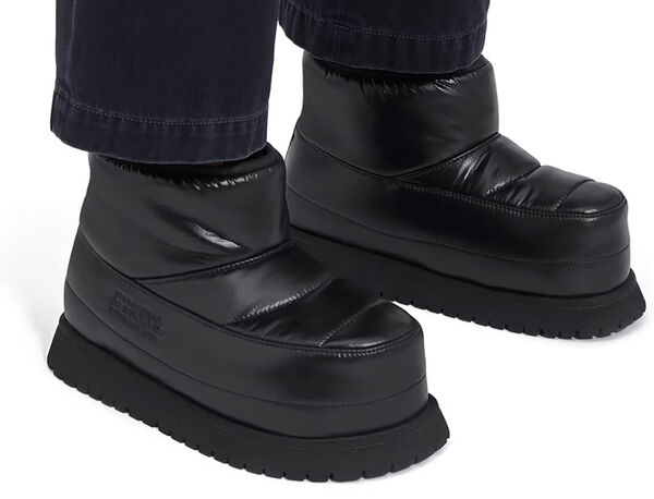 Edgy Apr&egrave;s Ski Boots