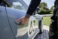 Automobile-Honoring Exclusive Watches Image 3