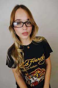 Carefree Y2K-Themed Eyewear Image 3