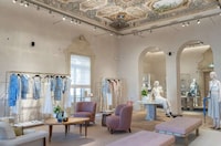 Luxury Italian Caf&eacute;s Image 2