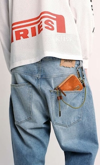 Graphic Detailed Fall-Ready Streetwear Image 1