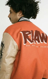 Graphic Detailed Fall-Ready Streetwear Image 2
