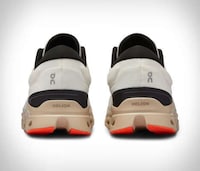 Fatigue Prevention Training Sneakers Image 3