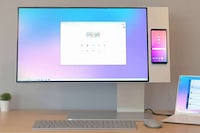 Smartphone Mounting Monitors Image 4