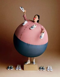 Storage-Focused Dynamic Footwear Image 3