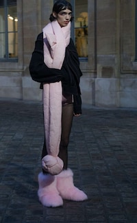Community-Focused Fall Fashion Image 3