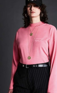 Retro Italian-Inspired Fall Fashion Image 3
