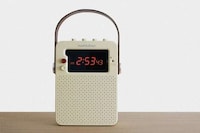 Tech-Infused Analog Radios Image 3