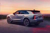 Luxury Long-Range Electric SUVs Image 2
