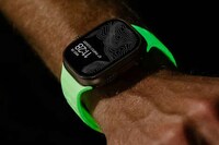 Glow-in-the-Dark Smartwatch Straps Image 2