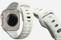 Glow-in-the-Dark Smartwatch Straps Image 4