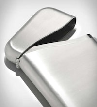 Modern Metallic Wallet Designs Image 3