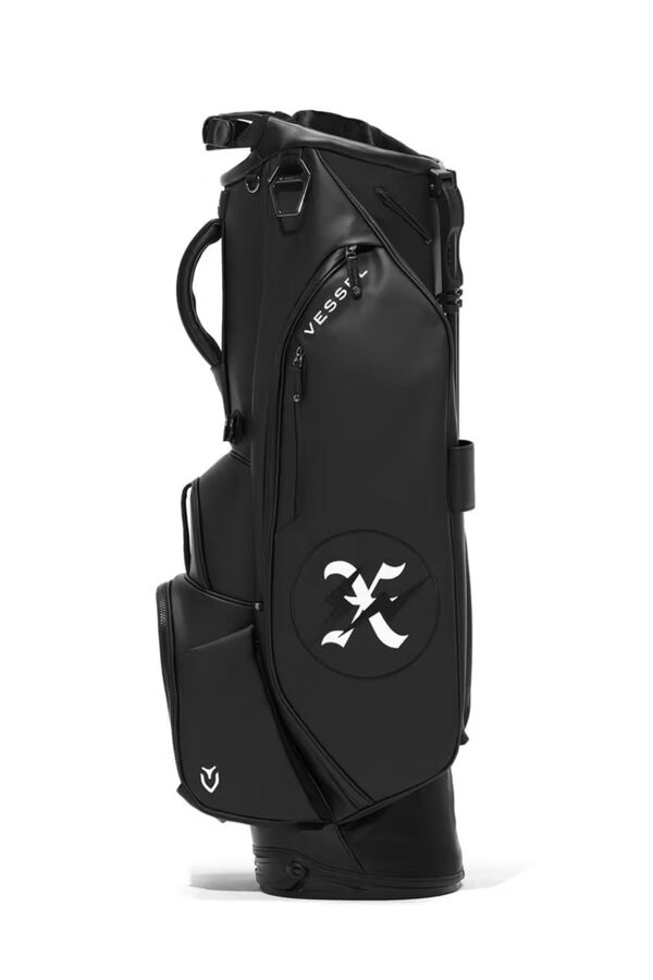 Streetwear-Backed Golf Bags