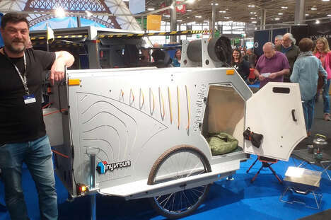 Self-Sufficient E-Bike Trailers