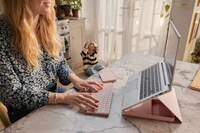 All-in-One Laptop Workstations Image 3