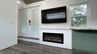 Oversized Luxurious Tiny Homes Image 5