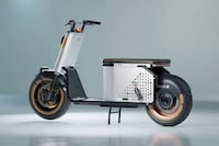 Hybrid Design Electric Scooters Image 1