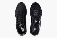 Glossy Minimalist Training Sneakers Image 3