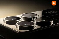 Durable Folding Flagship Smartphones Image 4