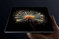 Durable Folding Flagship Smartphones Image 6