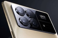 Durable Folding Flagship Smartphones Image 8