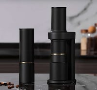 Sleek Portable Coffee Grinders Image 1