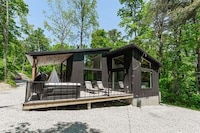 Rentable Miniature Modern Cabins Image 2