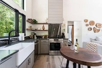Rentable Miniature Modern Cabins Image 3