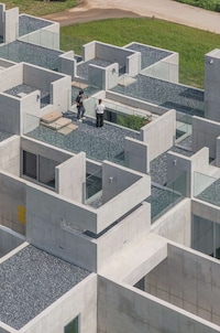 Concrete South Korean Cafes Image 2