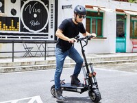 Hydraulic Shock Electric Scooters Image 2