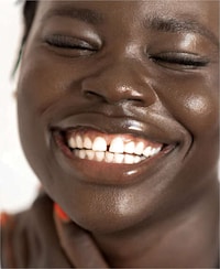 Luscious Hydrating Lip Glosses Image 2