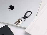 Quick-Access Keychain Clips Image 5