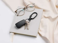 Quick-Access Keychain Clips Image 6