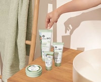 Organic Apple-Infused Skincare Collections Image 5