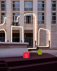 Intricate Lighting Sculptures Image 3