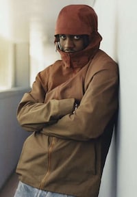 Singer-Starring Outerwear Campaigns Image 3