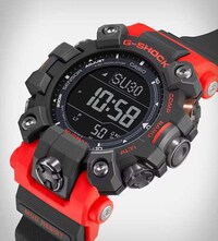 Durable Dual-Layer Digital Timepieces Image 3