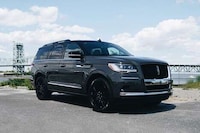 Stealth Luxury SUV Models Image 1
