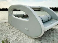 Emissions-Free Electric Leisure Boats Image 1
