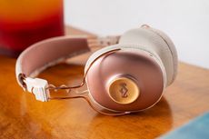 Low-Impact Eco Headphones Article Thubnail