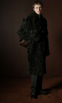 Elegant Fall-Centric Fashion Capsules Image 1